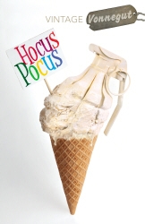 Book cover of Hocus Pocus by Kurt Vonnegut