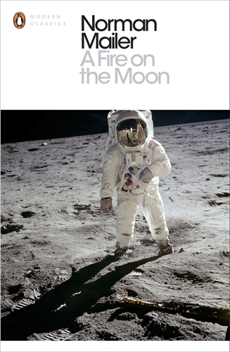 Book cover of A Fire on the Moon by Norman Mailer