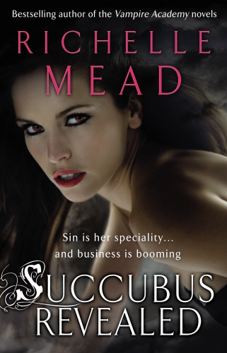Book cover of Succubus Revealed by Richelle Mead