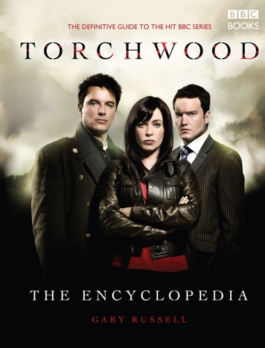 Book cover of #16 - The Torchwood Encyclopedia by Gary Russell