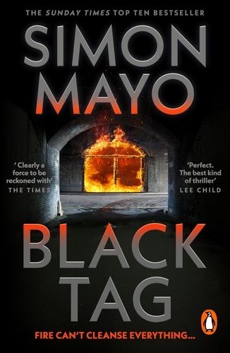 Book cover of Black Tag by Simon Mayo