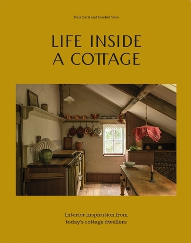 Book cover of Life Inside A Cottage by Nell Card, Rachel Vere