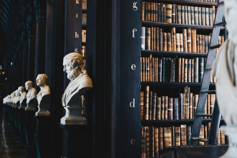 How to be a modern stoic: an introduction to an ancient philosophy applied to your daily life 