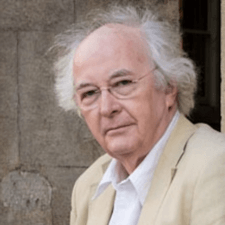 Photo of author Philip Pullman