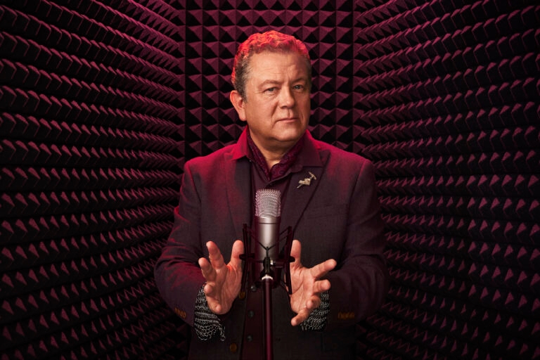 An image of Jon Culshaw who narrates the City Watch series